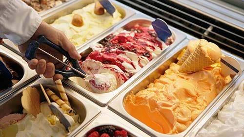 Frozen Yogurt Topping Bar Rail Station